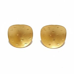 Elegant Gold Stud Earrings